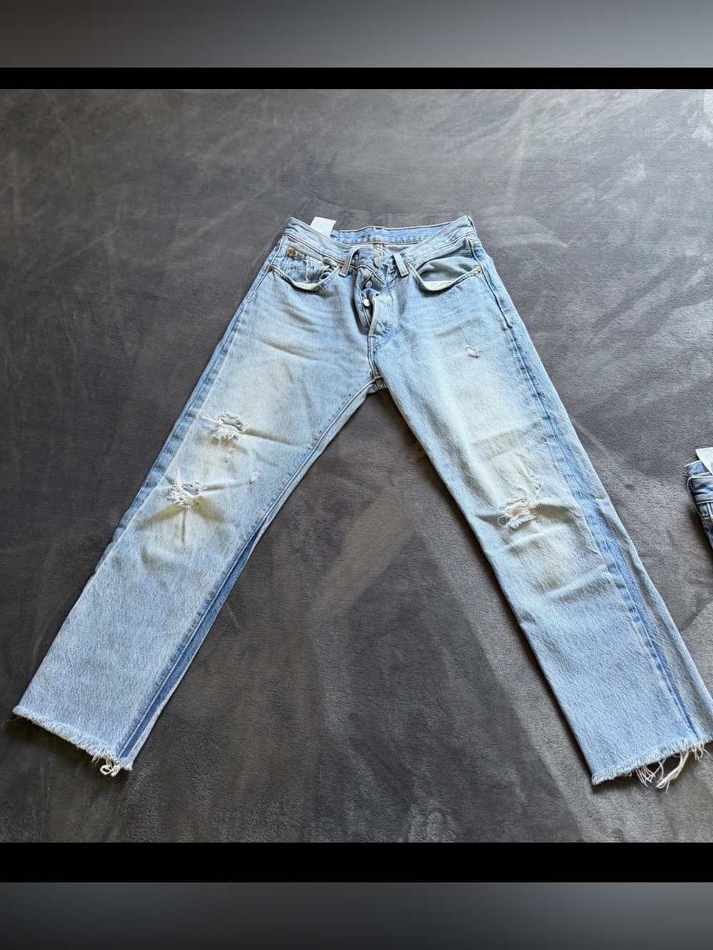 Levi’s Light Blue cropped button fly jeans size 27